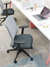 Load image into Gallery viewer, GENE Office Chair | Refineas Furniture
